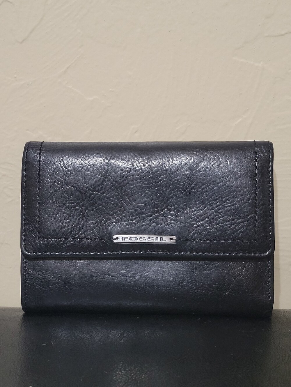 Fossil trifold leather wallet